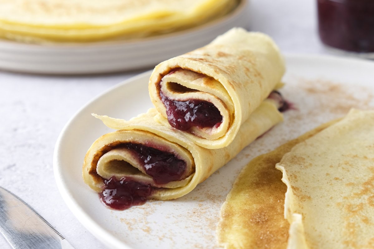 Beyond Flapjacks: Discover German Puff Pancakes, The Crispy & Soft Brunch Star